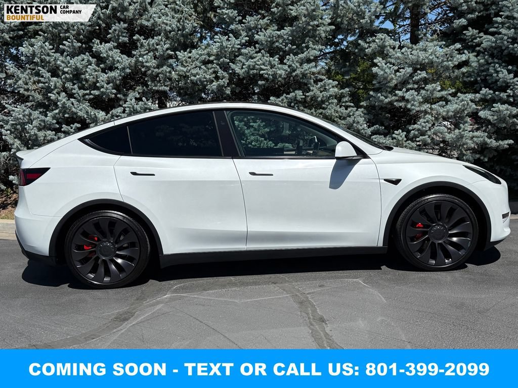 Used 2024 Tesla Model Y Performance AWD/4WD image 10