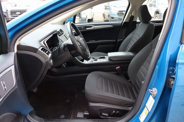Used 2020 Ford Fusion SE image 22