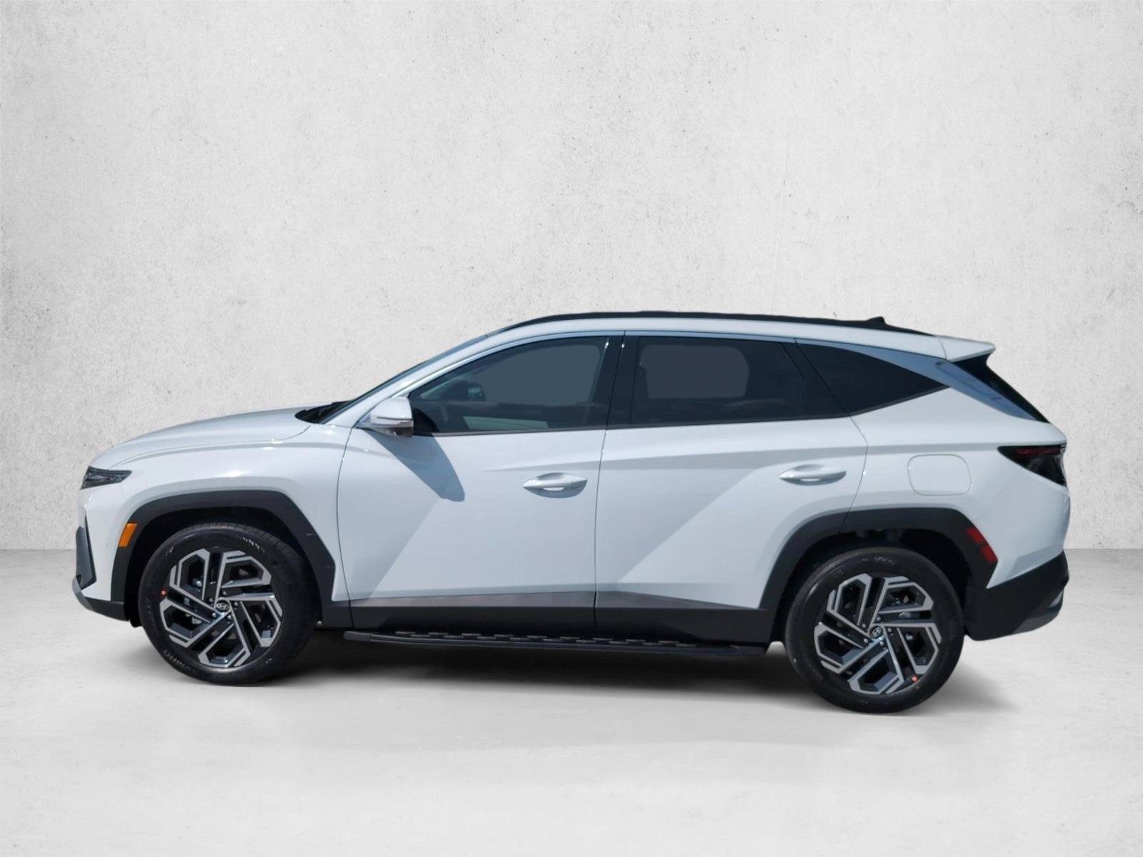 New 2026 Hyundai Tucson Limited FWD image 9