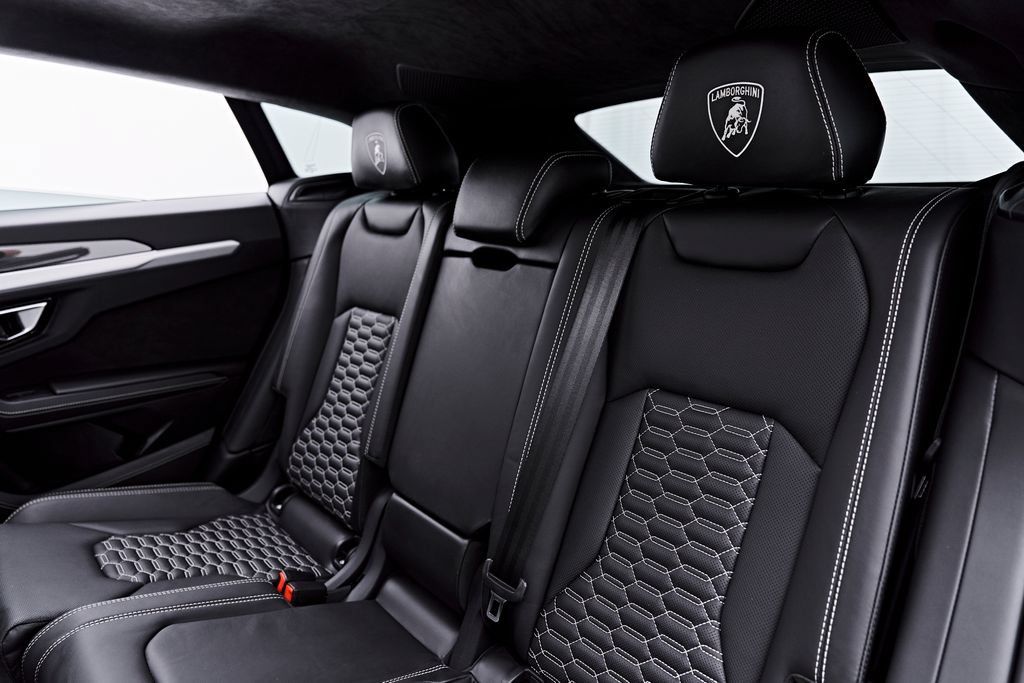 Used 2021 Lamborghini Urus AWD/4WD image 64