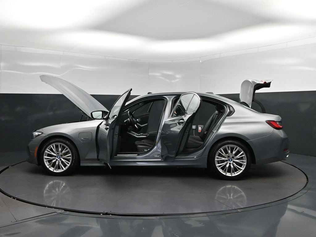 Certified 2023 BMW 330e xDrive AWD/4WD image 46