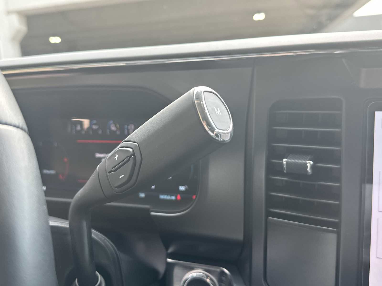 Used 2024 Ford F250 Lariat w/ Black Appearance Package image 55