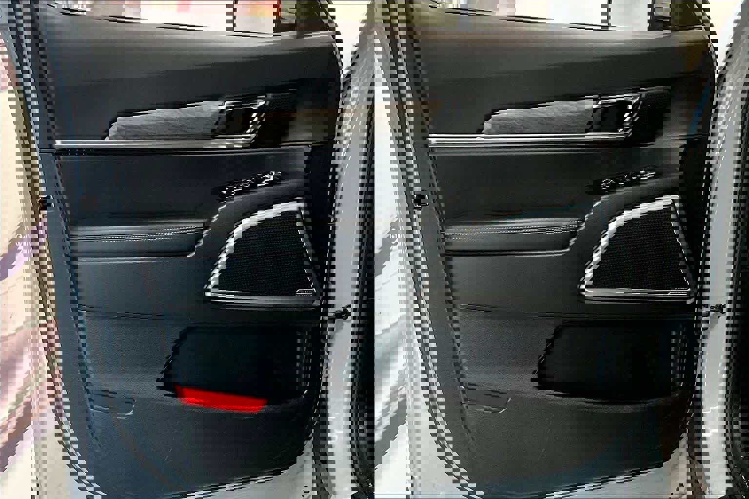 Used 2022 Kia Telluride EX w/ EX Premium Package image 25