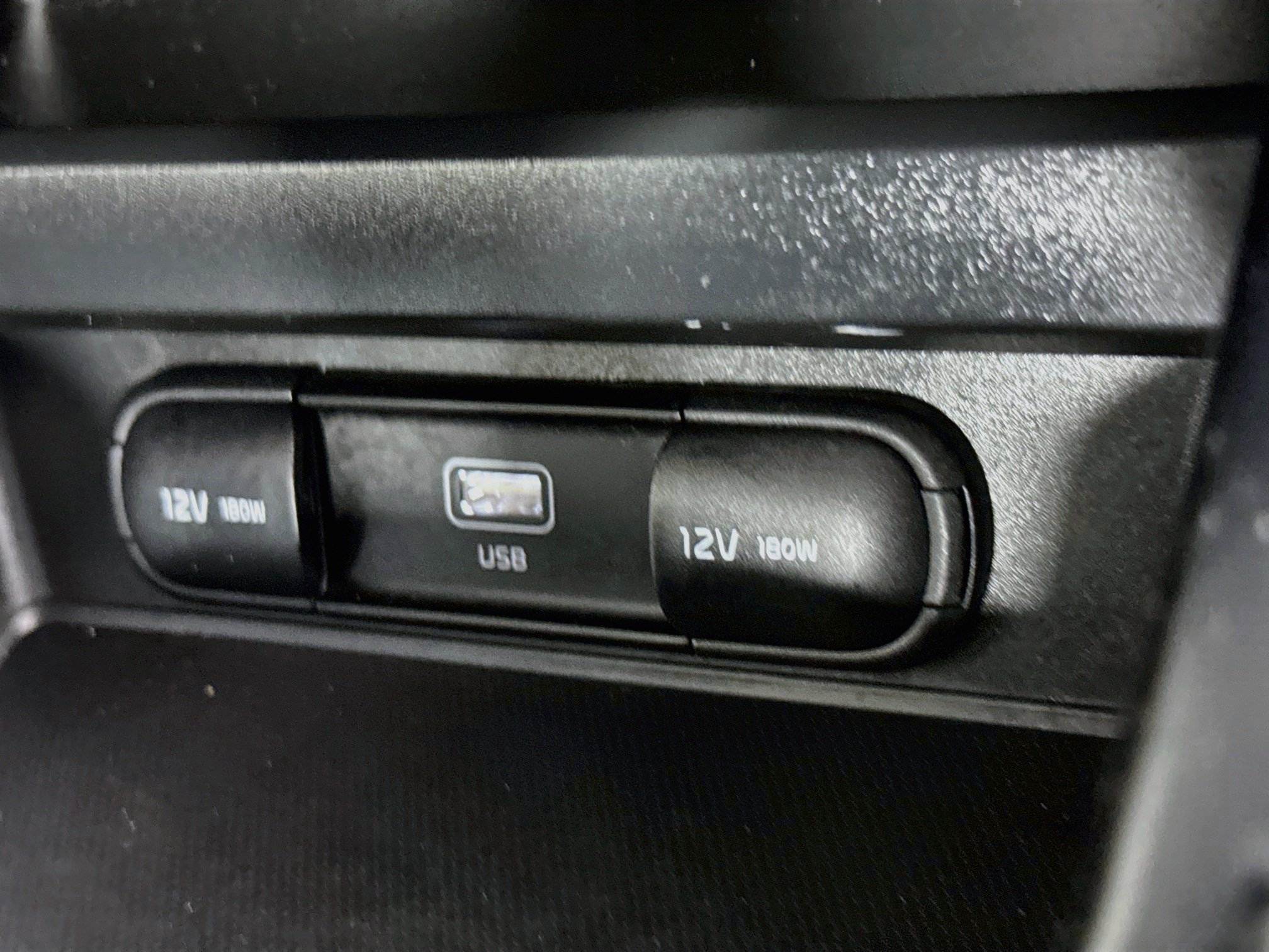 Used 2025 Kia Soul LX FWD image 40