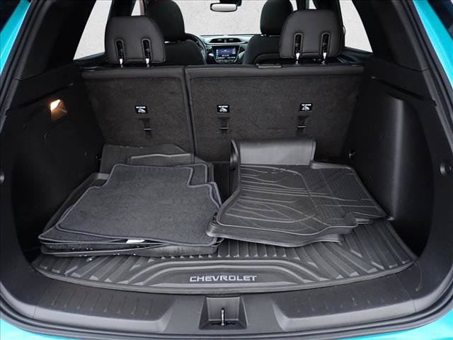 Used 2022 Chevrolet TrailBlazer RS w/ Sun and Liftgate Package AWD/4WD image 8