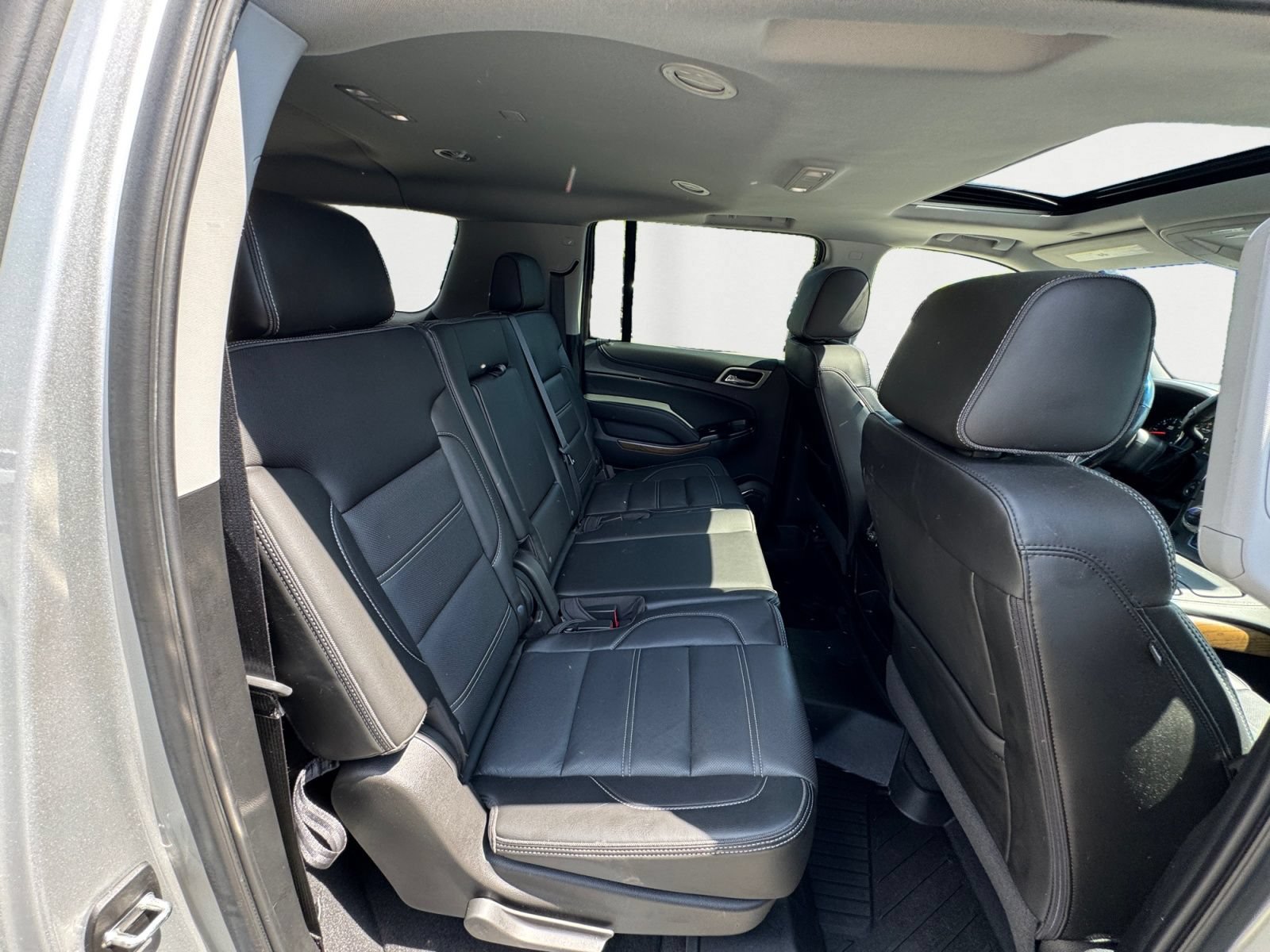 Used 2020 GMC Yukon XL Denali AWD/4WD image 9