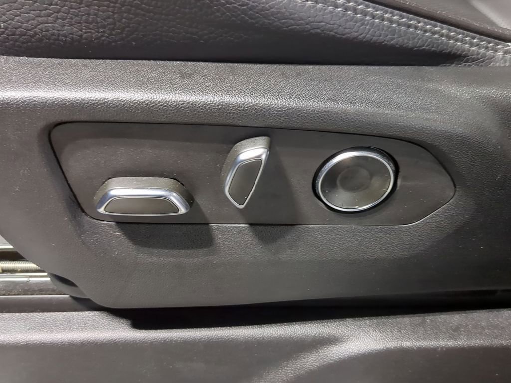 Used 2024 GMC Yukon Denali w/ Max Trailering Package image 30