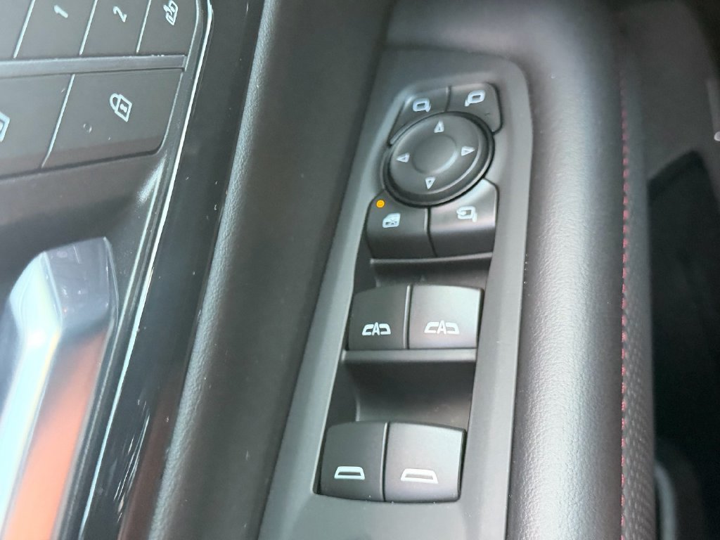 Used 2025 Chevrolet Suburban RST w/ Comfort Package RWD image 36