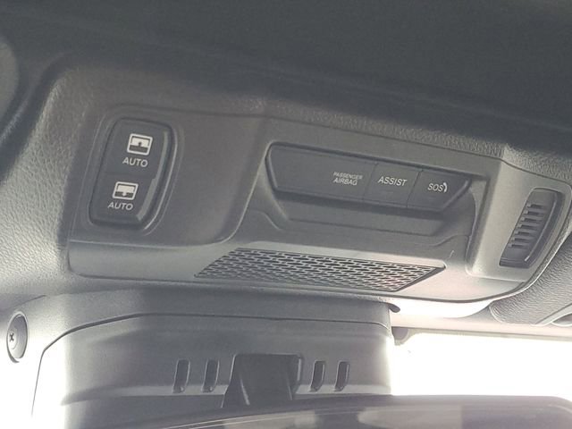 Used 2025 Jeep Wrangler Sahara AWD/4WD image 22