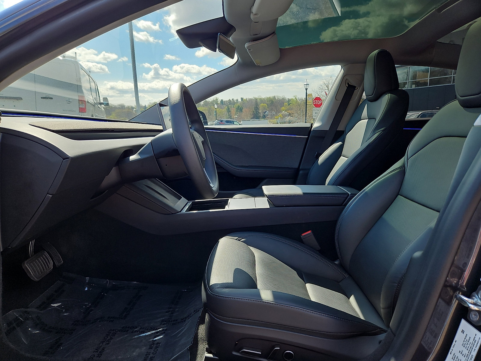 Used 2024 Tesla Model 3 Standard Range image 13