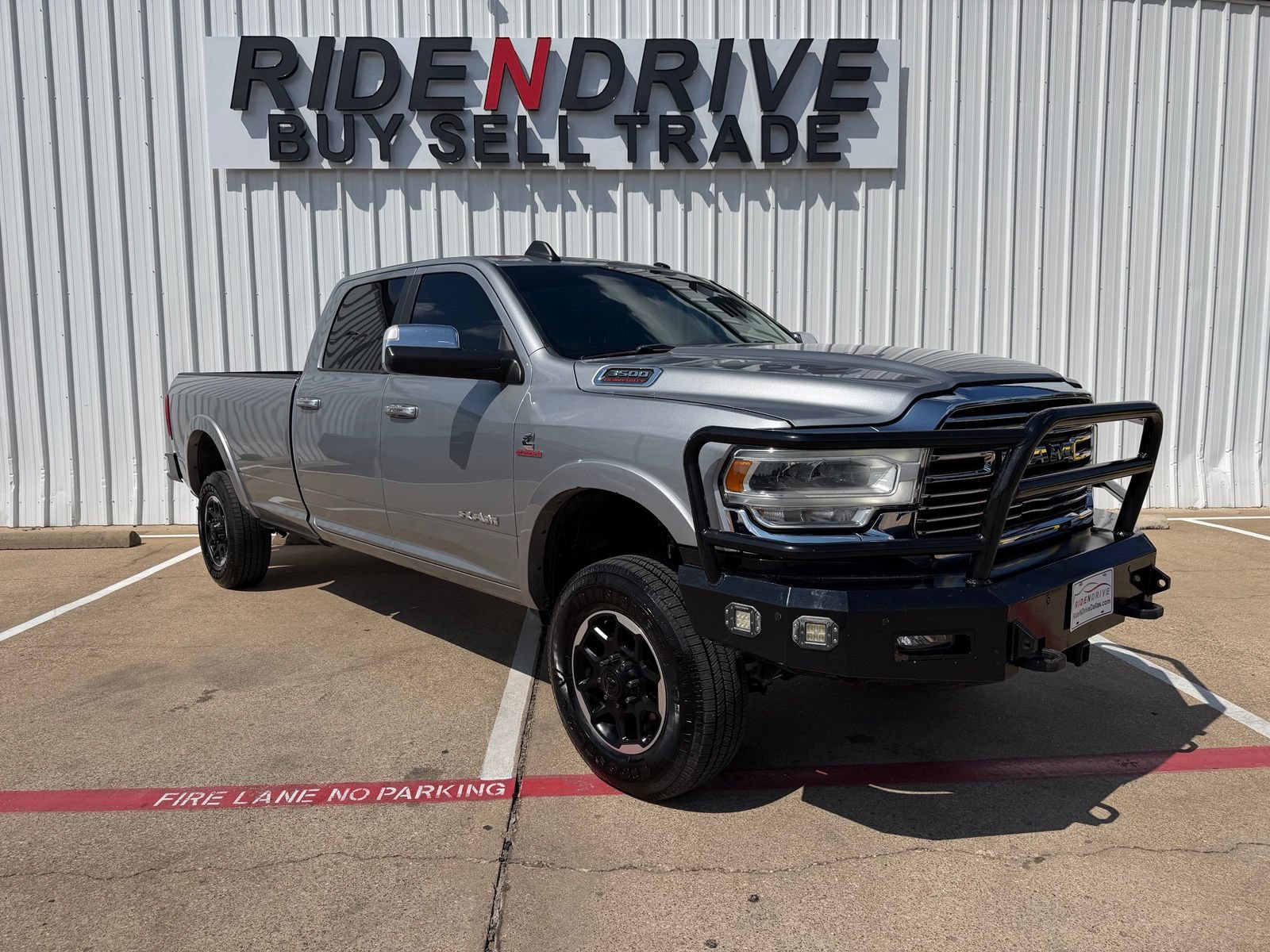 Used 2021 RAM 3500 Laramie AWD/4WD image 9