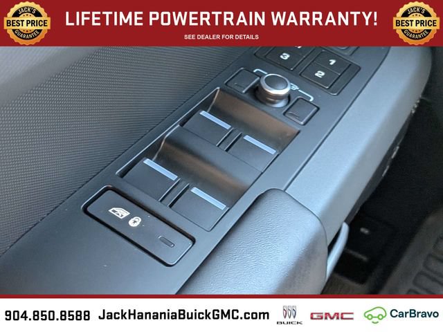 Used 2022 Land Rover Defender 110 X-Dynamic HSE AWD/4WD image 23