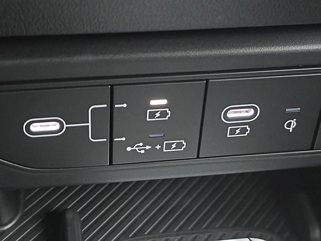 New 2025 Kia K4 GT-Line image 15