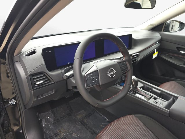 New 2027 Nissan Sentra SR w/ Floor Mat Package FWD image 16