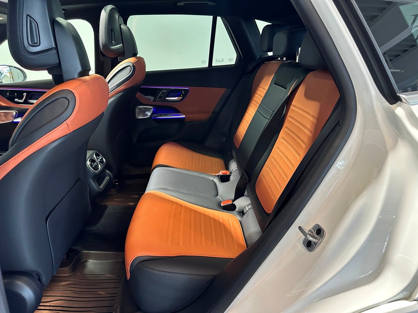 Certified 2025 Mercedes-Benz GLC 350e 4MATIC image 29