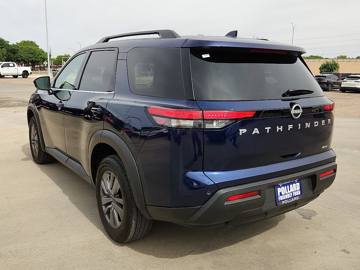 Used 2025 Nissan Pathfinder SV AWD/4WD image 2