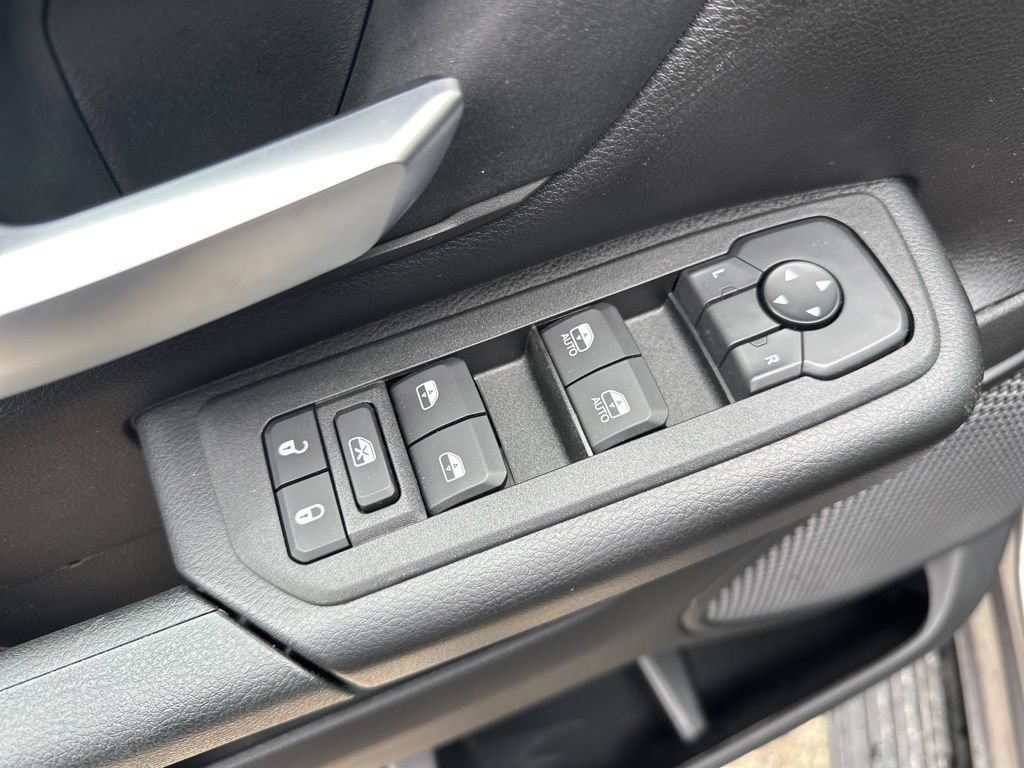 New 2026 RAM 1500 Express AWD/4WD image 12