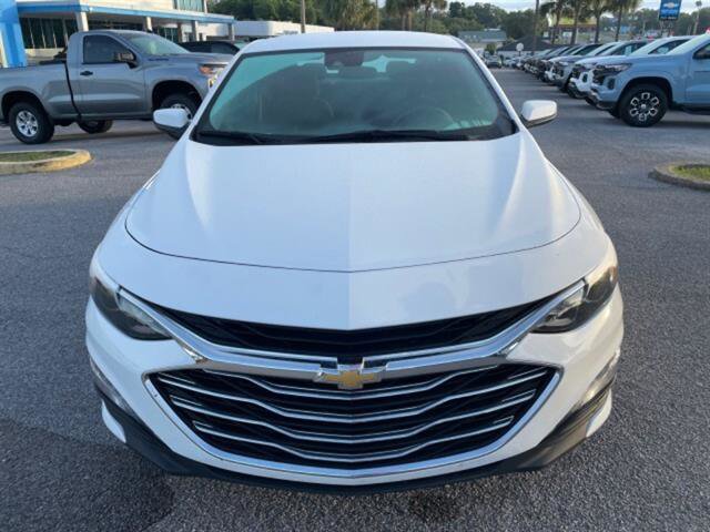 Used 2023 Chevrolet Malibu LT image 2