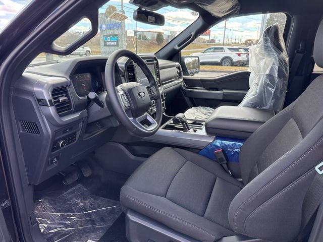 New 2026 Ford F150 XLT w/ Equipment Group 302A MID image 9