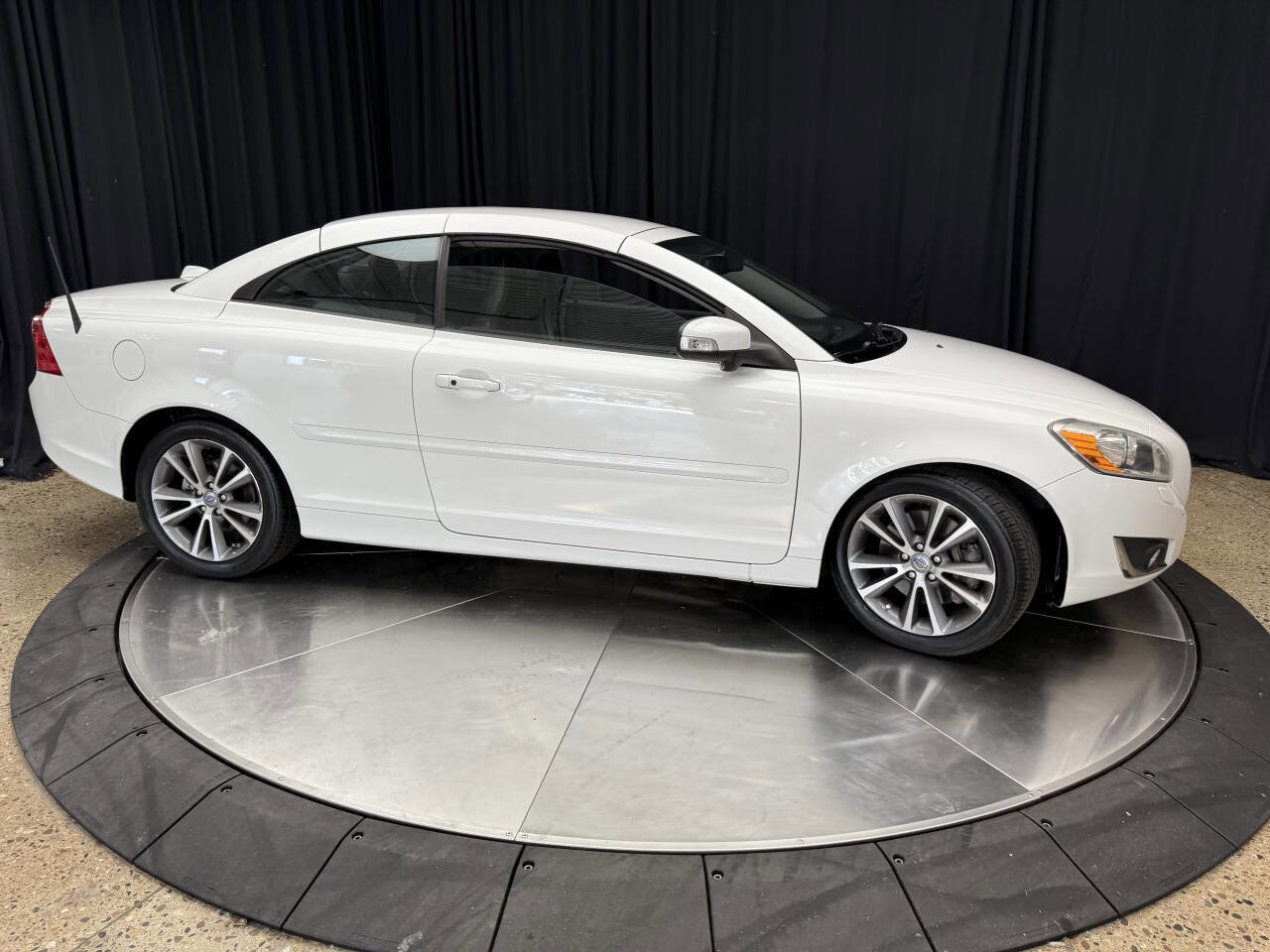 Used 2013 Volvo C70 T5 image 8