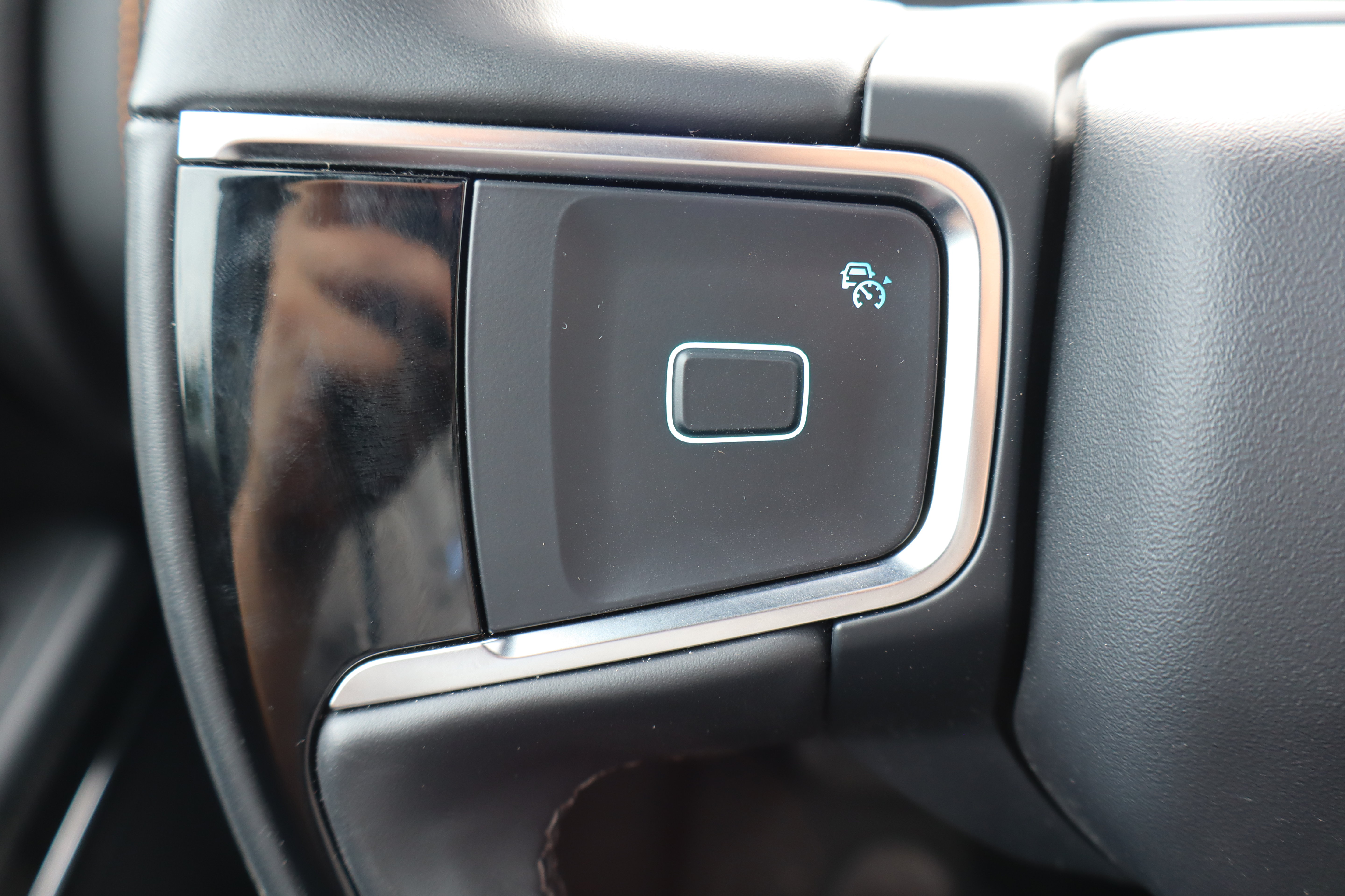 Used 2025 Ford Expedition Tremor AWD/4WD image 18
