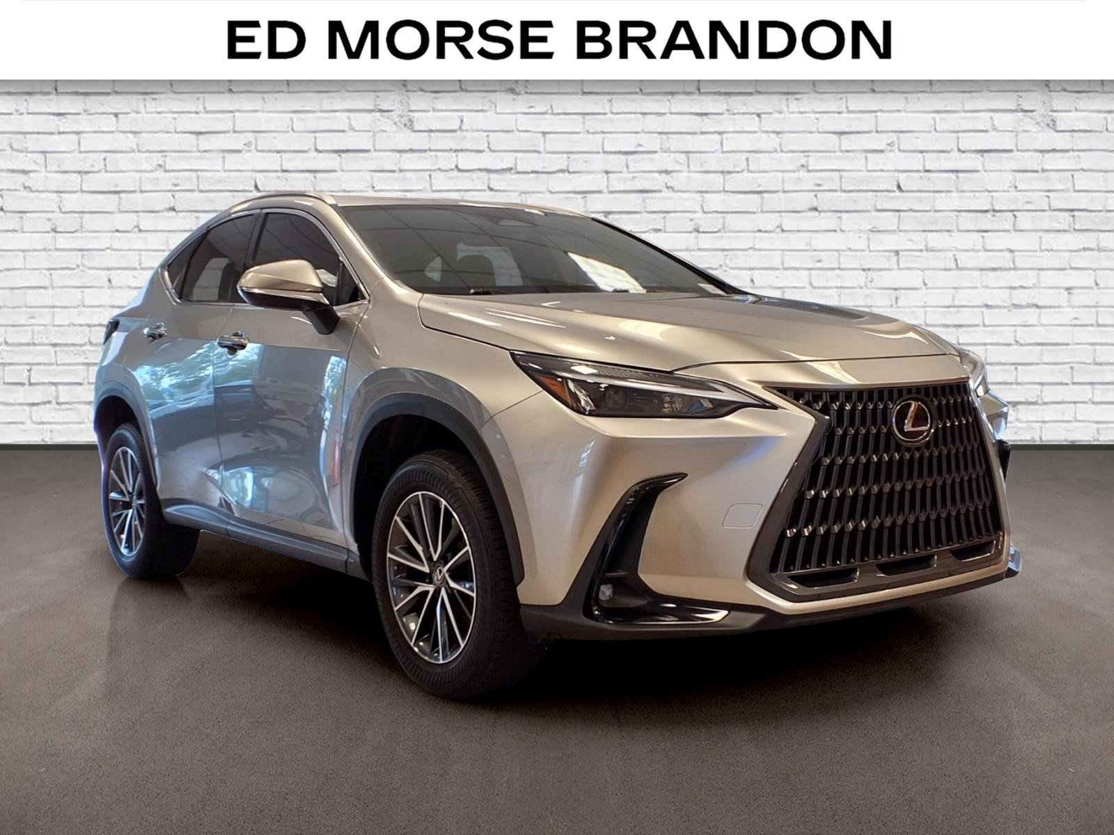Used 2023 Lexus NX 250 FWD w/ Towing Package (2000 Lbs) image 6