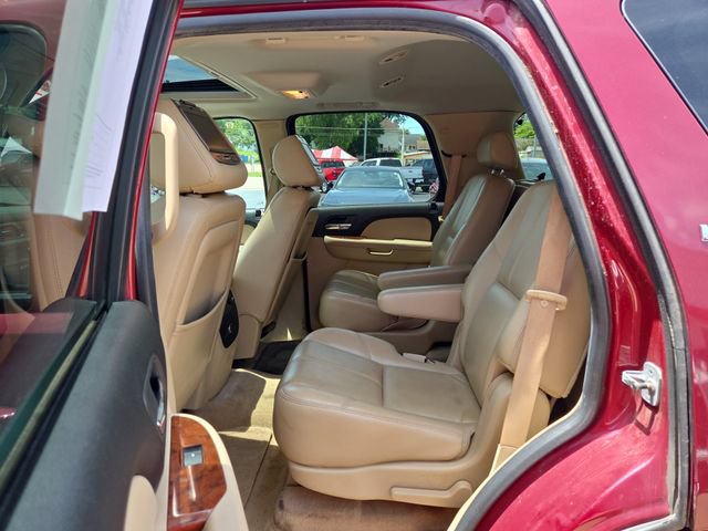 Used 2007 Chevrolet Tahoe LT w/ LT Preferred Equipment Group AWD/4WD image 16