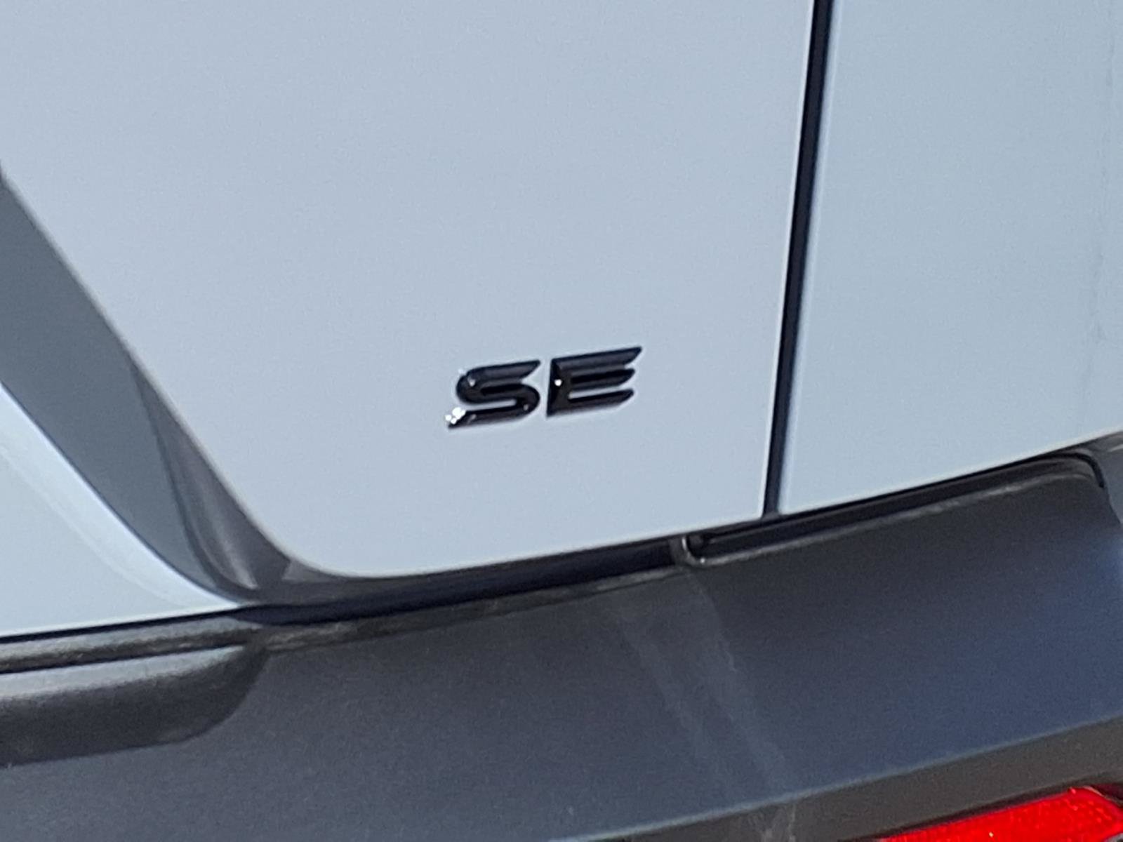 New 2026 Toyota C-HR AWD/4WD image 29