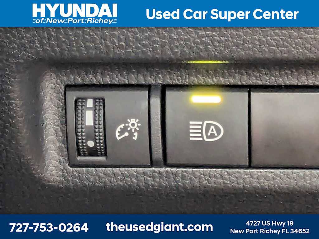 Used 2023 Toyota RAV4 XLE w/ Convenience Package image 33