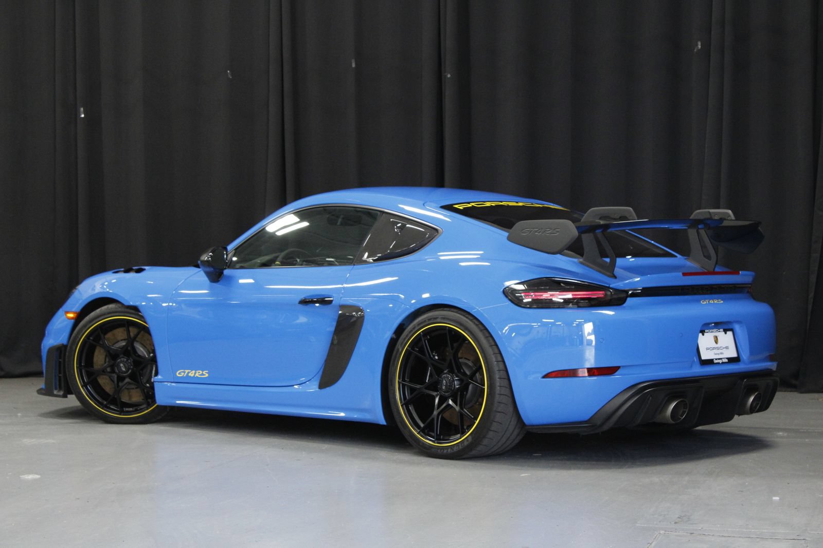 Certified 2024 Porsche 718 Cayman GT4 RS RWD image 3