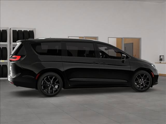 New 2026 Chrysler Pacifica Limited image 6