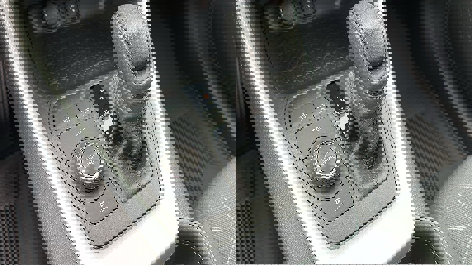 Used 2021 Toyota RAV4 XLE w/ Convenience Package image 19