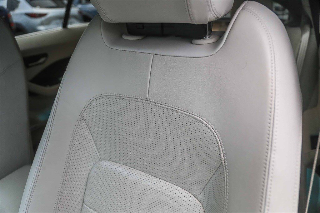 Used 2020 Jaguar I-PACE SE image 23