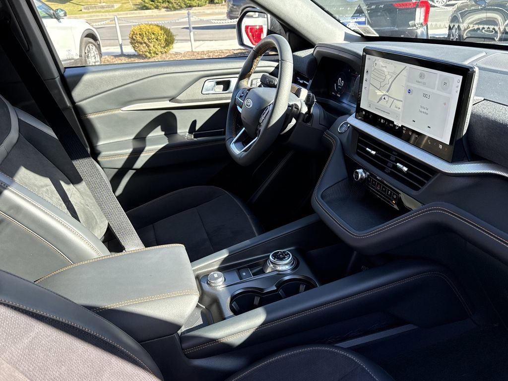 Used 2026 Ford Explorer Tremor w/ Tremor Convenience Package image 27