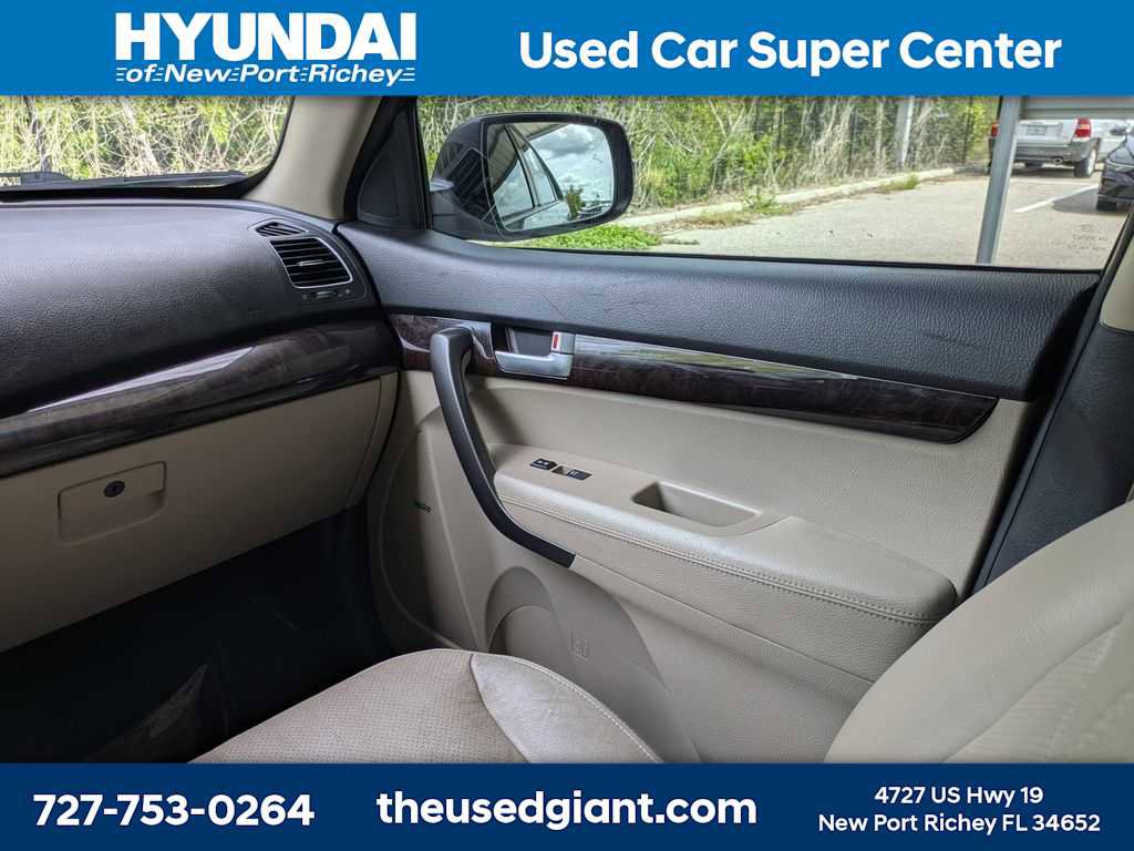 Used 2015 Kia Sorento EX w/ EX V6 Touring Package AWD/4WD image 22