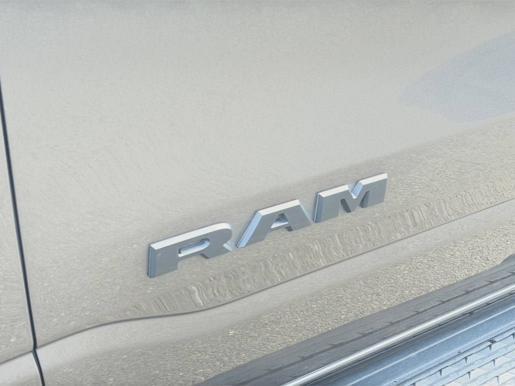 Used 2021 RAM 1500 Laramie AWD/4WD image 34