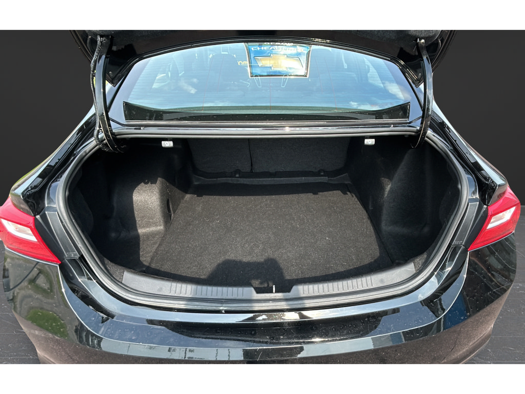 Used 2023 Chevrolet Malibu LT FWD image 19