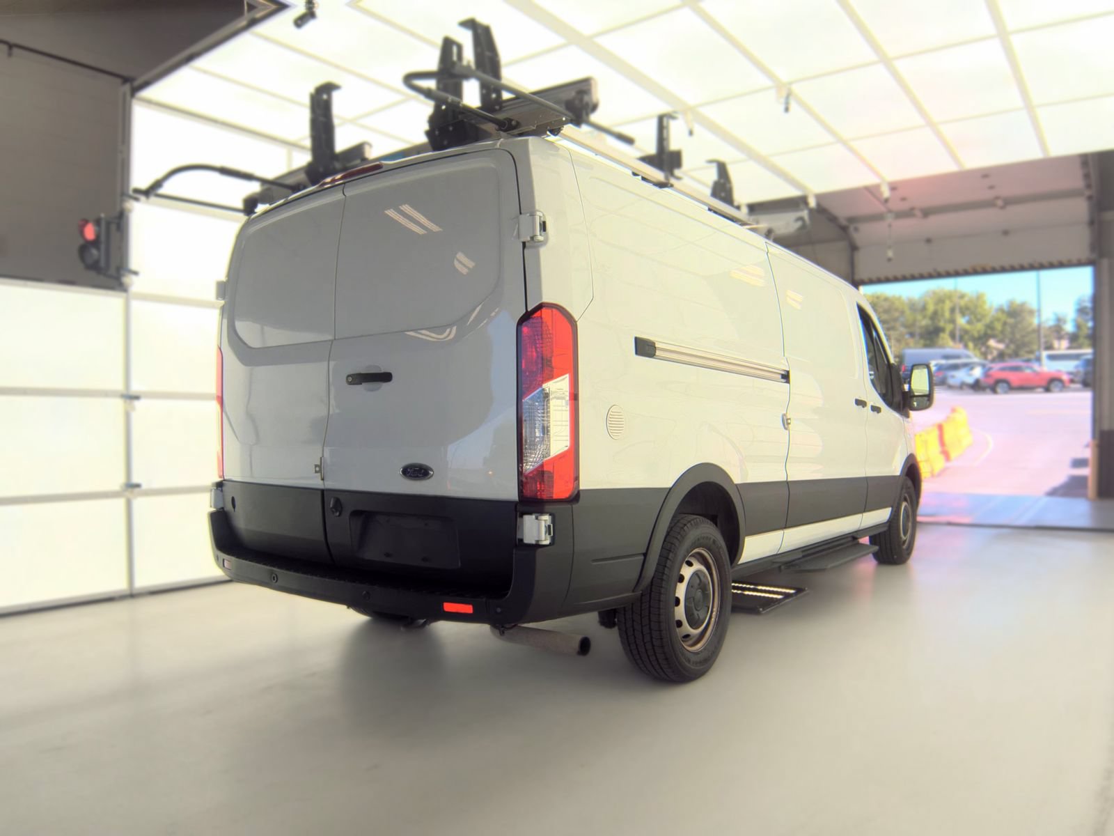Used 2023 Ford Transit 150 Low Roof w/ Fleet Fuel Economy Package RWD image 6