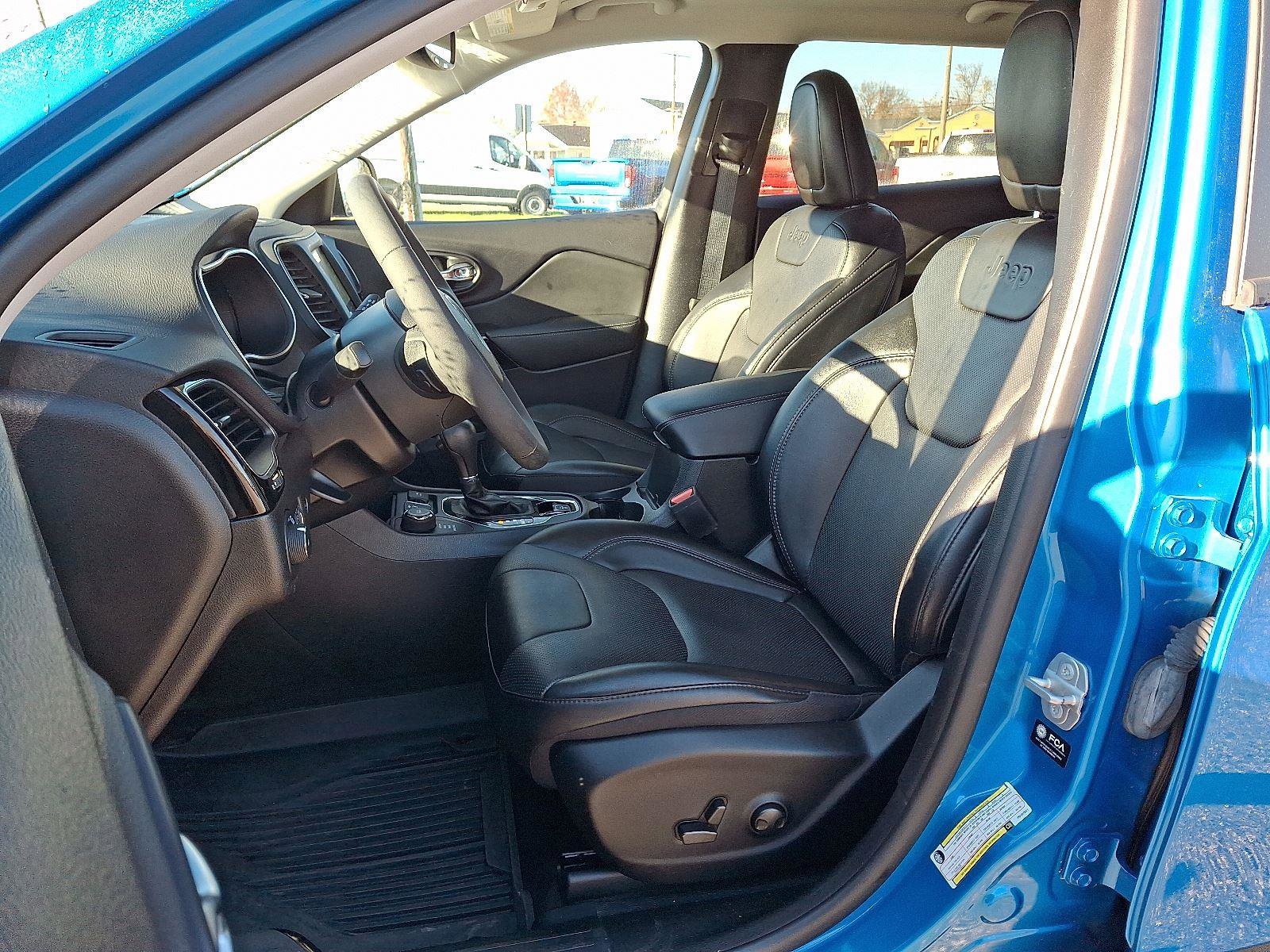 Used 2023 Jeep Cherokee Altitude Lux image 13