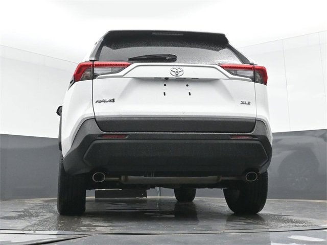 Used 2020 Toyota RAV4 XLE Premium image 47