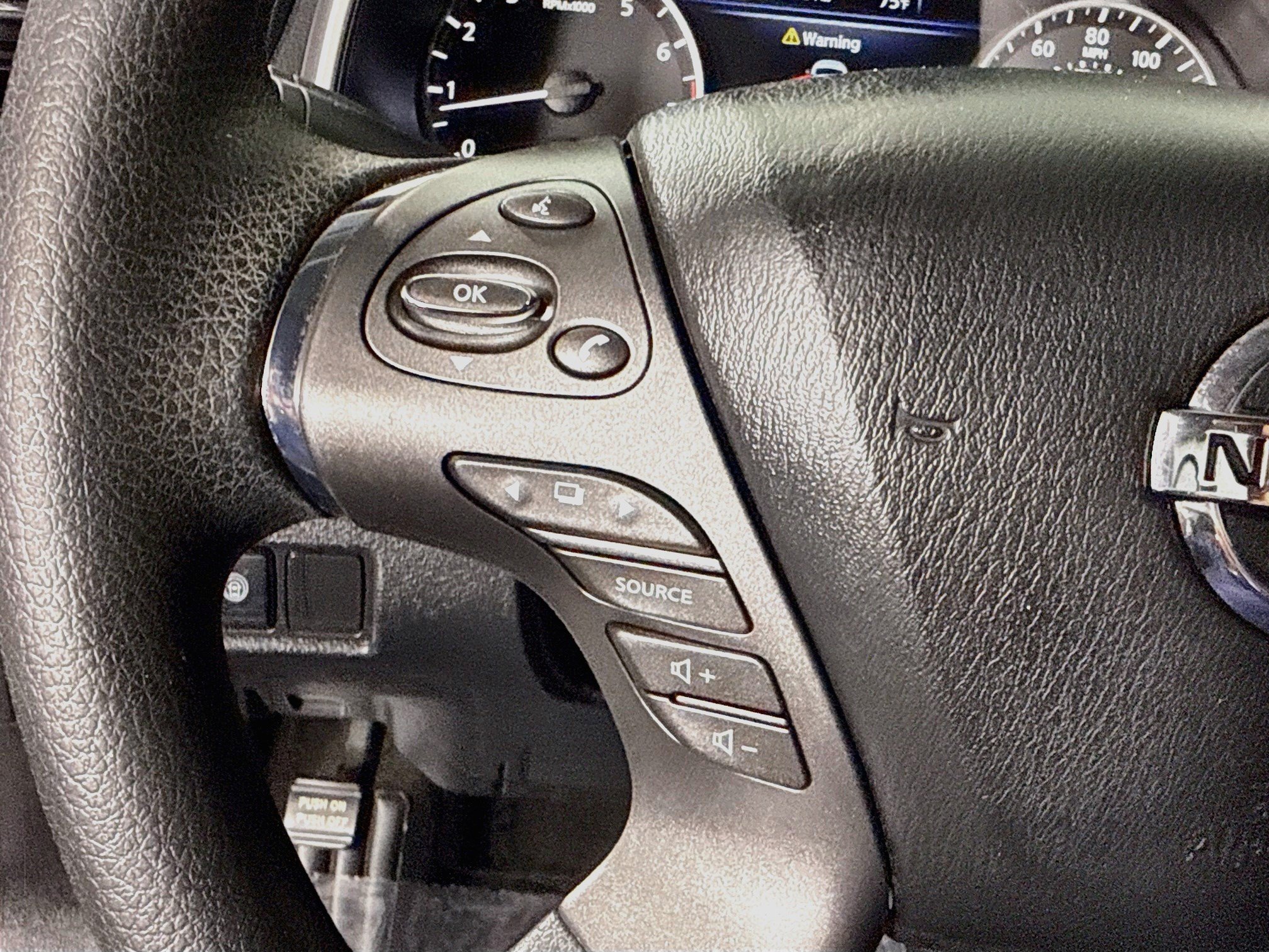 Used 2020 Nissan Murano S w/ Technology Package FWD image 14