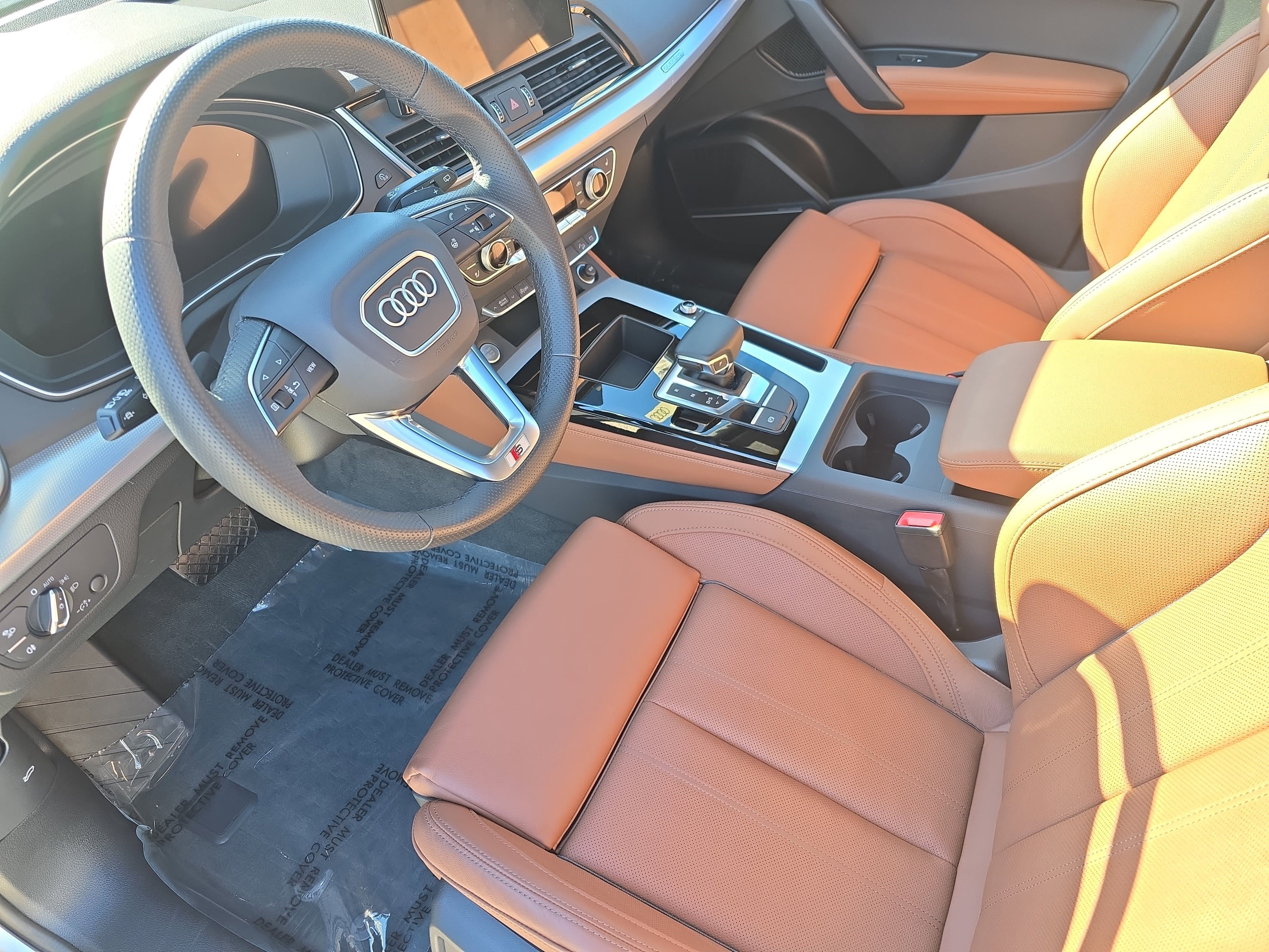 Certified 2025 Audi Q5 2.0T Premium Plus w/ Premium Plus Package image 16