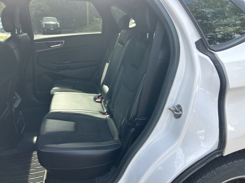 Used 2019 Ford Edge ST AWD/4WD image 14