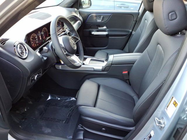 New 2026 Mercedes-Benz GLB 250 4MATIC image 13