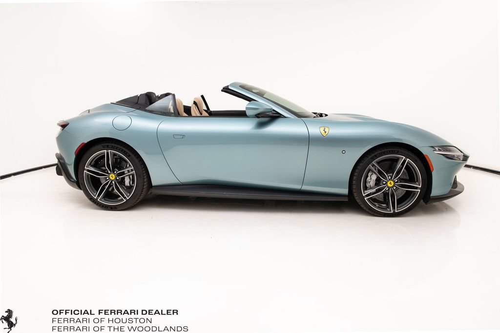 Used 2024 Ferrari Roma Spider RWD image 3