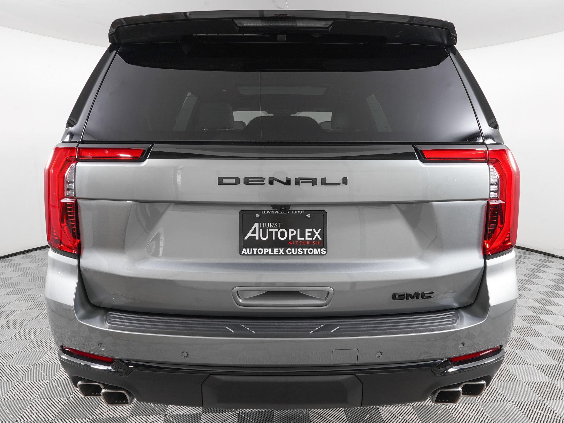 Used 2026 GMC Yukon Denali w/ Sun & Power Step Package AWD/4WD image 6