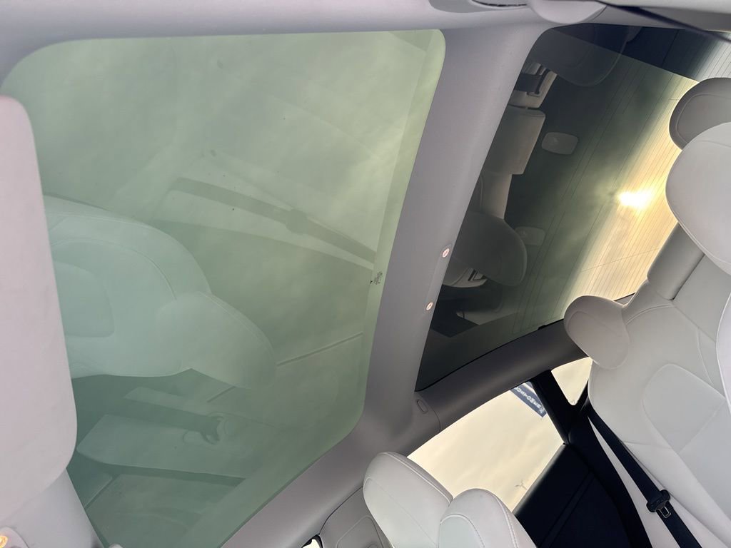 Used 2022 Tesla Model 3 Performance image 13