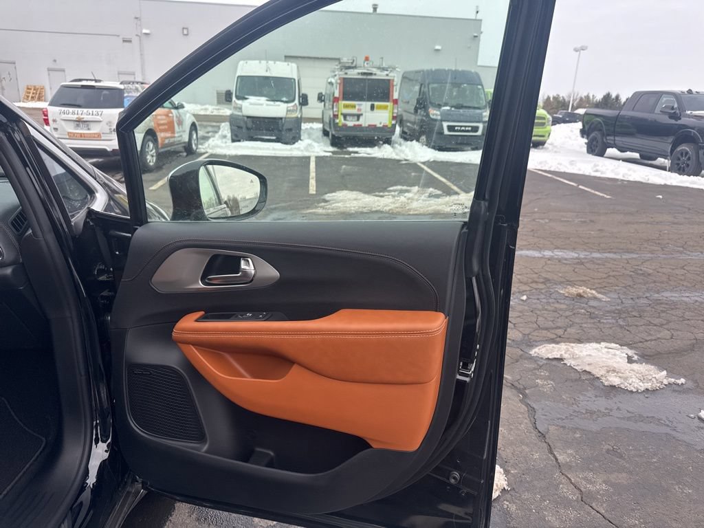 New 2026 Chrysler Pacifica Pinnacle AWD/4WD image 60