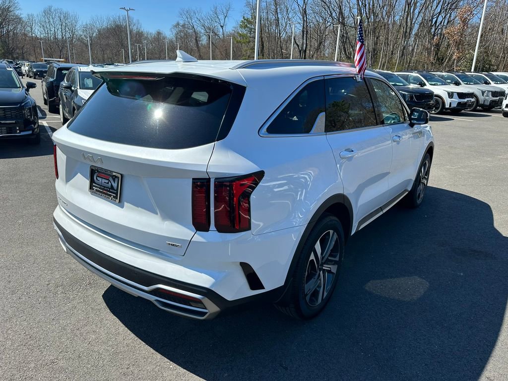 Used 2023 Kia Sorento EX AWD/4WD image 4
