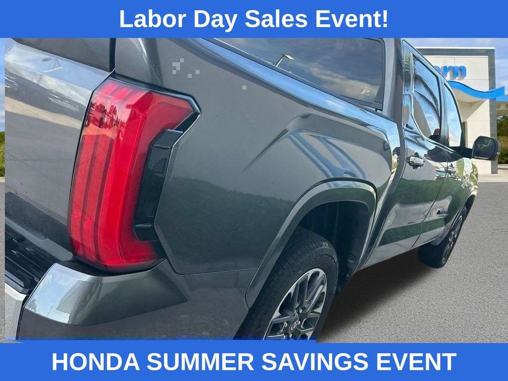 Used 2025 Toyota Tundra Limited AWD/4WD image 9